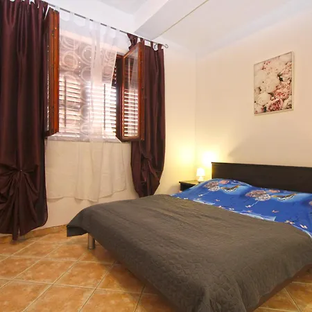 Sandra 1335 Appartement *