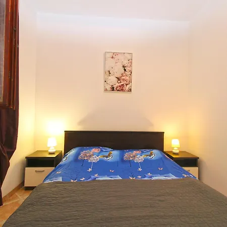 Διαμέρισμα Sandra 1335 Πούλα