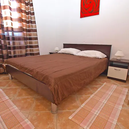 Apartment Sandra 1335 Pula