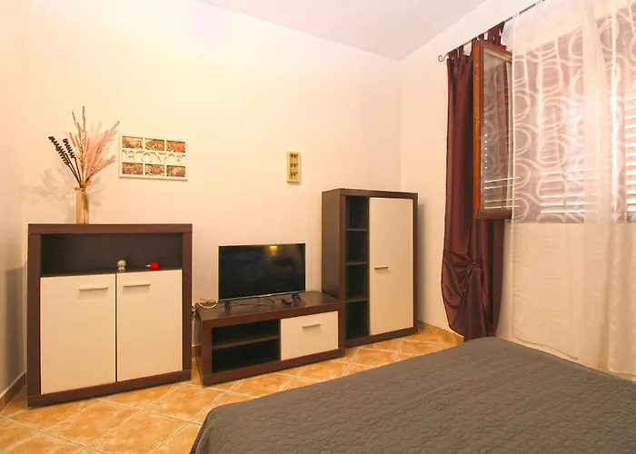 Apartman Sandra 1335 *